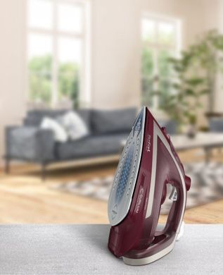 Праска Tefal Ultragliss Plus, 2800Вт, 270мл, паровий удар -260гр, постійна пара - 50гр, керам. підошва, бордовий FV6820E0 фото