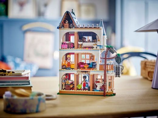 LEGO Конструктор Friends Замковый отель &laquo;Ночевка и завтрак&raquo; 42638 фото
