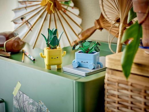 LEGO Конструктор LEGO Botanicals Щасливі рослини 10349 фото