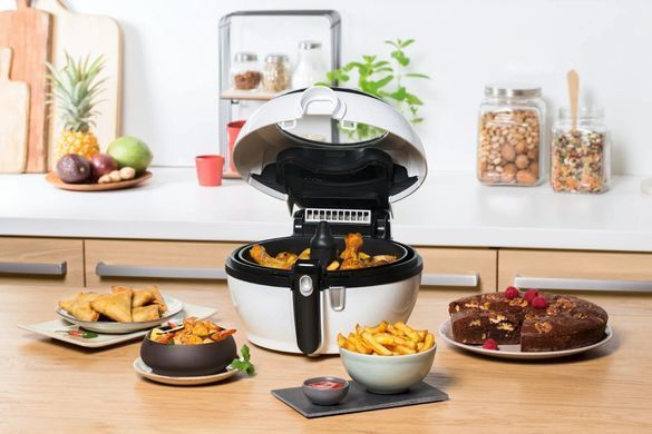Tefal Мультипечь ActiFry Genius, 1350Вт, чаша-1.2л, сенсорне управл., пластик, подкл. к смартфону, белый FZ760030 фото