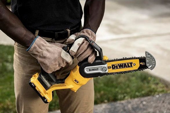DeWALT Пила ланцюгова акумуляторна DeWalt 18В XR Li-lon акб 1х5А&middot;год 15см 8.6м/с шина 20см ЗП 2.1кг DCMPS520P1 фото
