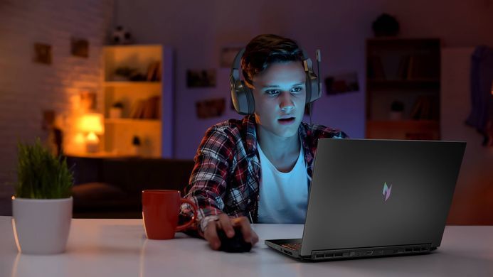 Acer Ноутбук Nitro V 16 ANV16-41 16" WUXGA IPS, AMD R7-8845HS, 16GB, F1TB, NVD4050-6, Lin, чорний NH.QRVEU.00A фото