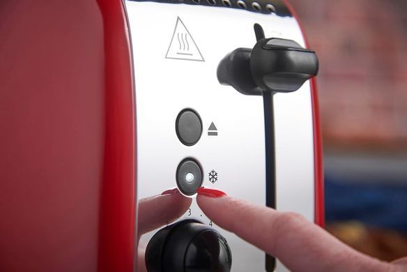 Russell Hobbs Тостер Colours Plus, 1600Вт, нержав., підігрів,разморозка, червоний