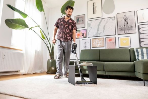 Karcher Пылесос беспроводной VCS 3 Nano Complete, контейнер для пыли -0,6 л, автономная работа до 50 мин, белый 1.198-930.0 фото