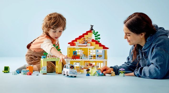 LEGO Конструктор DUPLO Town Семейный дом 3 в 1 10994 фото