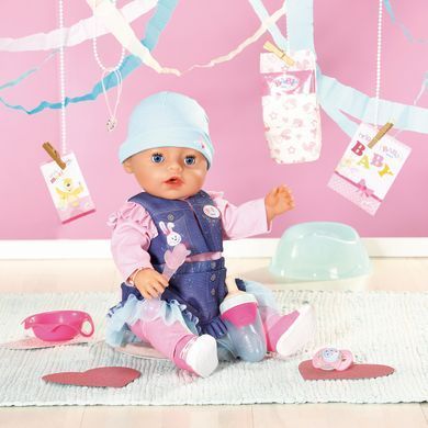 Кукла BABY BORN - ДЖИНСОВЫЙ СТИЛЬ КРОШКИ (43 cm, с аксессуарами) 836385 фото