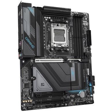 Gigabyte Материнская плата X870 GAMING X WIFI7 sAM5 X870 4xDDR5 M.2 HDMI Type-C ATX X870_GAMING_X_WIFI7 фото