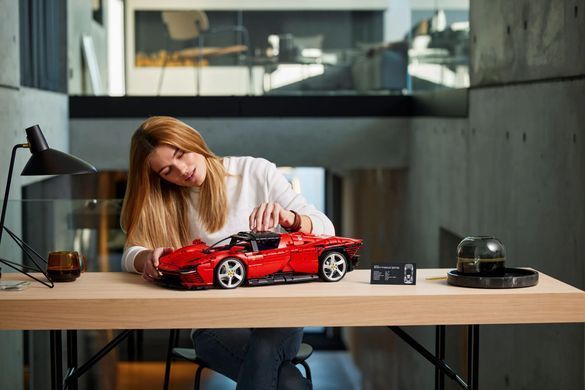 LEGO Конструктор Technic Ferrari Daytona SP3 42143 фото