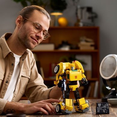 LEGO Конструктор Icons Трансформери. Бамблбі 10338 фото