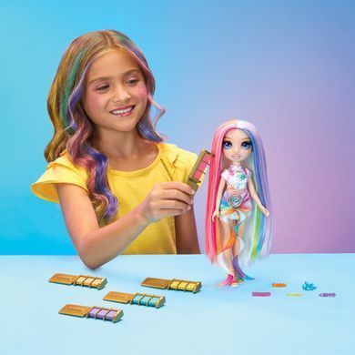 Игровой набор с куклой RAINBOW HIGH (РЕЙНБОУ ХАЙ) серии "Мелки для волос и стиль" &ndash; АМАЯ 526780 фото
