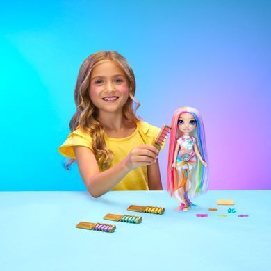 Игровой набор с куклой RAINBOW HIGH (РЕЙНБОУ ХАЙ) серии "Мелки для волос и стиль" &ndash; АМАЯ 526780 фото