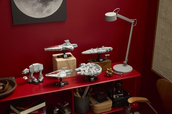 LEGO Конструктор LEGO Star Wars AT-AT 75440- фото