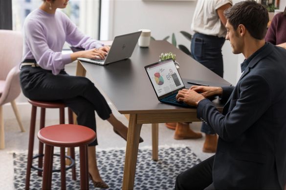 HP Ноутбук EliteBook 860-G11 16" WUXGA IPS AG, Intel U7-165U, 16GB, F1024GB, UMA, DOS, серебристый A37C2ET фото