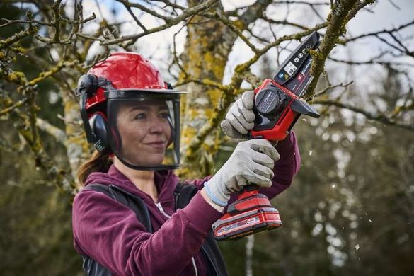 Einhell Пила цепная аккумуляторная GE-PS 18/15 Li BL-Solo, PXC 18В, бесщеточная, шина 158 мм, рез 125 мм, 4.8 м/с, 1.1 кг (без АКБ и ЗУ) 4600040 фото