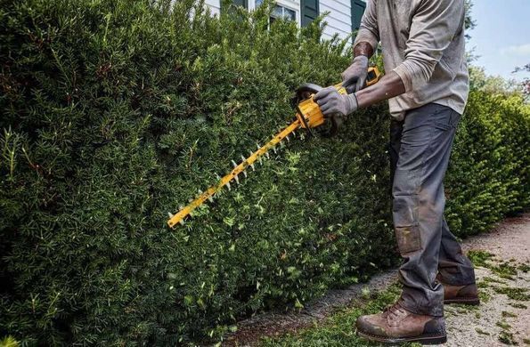 DeWALT Кущоріз акумуляторний с XR FLEXVOLT 54В 65см крок різу 31мм 4.1кг без АКБ та ЗП DCMHT573N фото