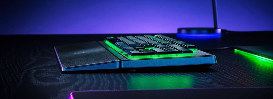 Razer Клавиатура мембранная Ornata V3 X 104key, USB-A, EN/UK, RGB, чёрный RZ03-04471900-R371 фото