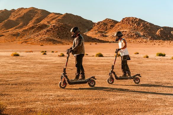 Segway Електросамокат GT3 PRO, чорний AA.06.02.02.0004 фото