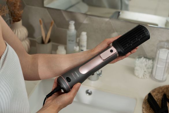 ARDESTO Фен-щітка Brush Pink Touch, 1200Вт, 2 темп. режими, LED-дісплей, функція іонізації , 4 насадки, сірий+ рожевий HD-CR300PT фото