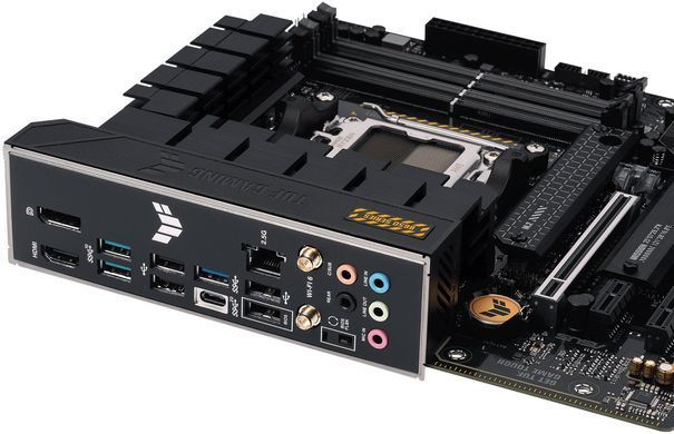 ASUS Материнcкая платаTUF GAMING B650M-PLUS WIFI sAM5 B650 4xDDR5 M.2 HDMI DP WiFi BT mATX 90MB1BF0-M0EAY0 фото