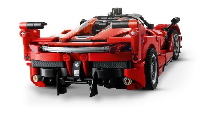 LEGO Конструктор Technic Ferrari FXX K 42212 фото
