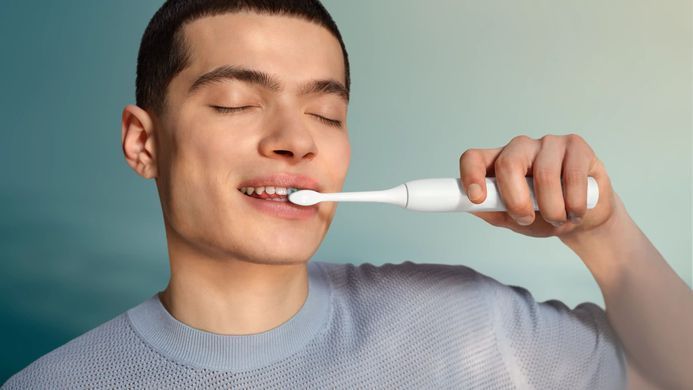 Philips Щітка зубна електр. Philips, Sonicare 2100, насадок-1, 2 рівні інтенсивності, білий HX4021/01 фото