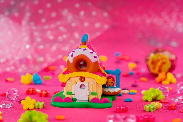 Ігрова фігурка Nanables Small House Містечко солодощів, Їдальня Пончик NNB0011 фото