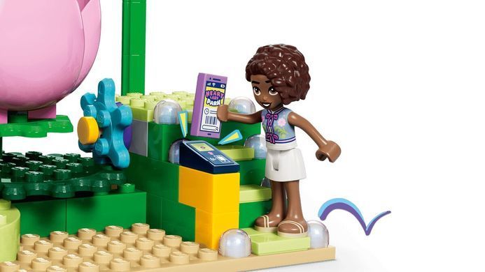 LEGO Конструктор LEGO Friends Карусель із квітами й чашками та казкова фотобудка 42702 фото