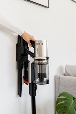 Gorenje Пилосос Gorenje бездротовий, 125Вт, конт пил -0.6л, автон. робота до 60хв, HEPA, підсвічування, індикатор, турбощітка, матове золото SVC259441NFGO фото
