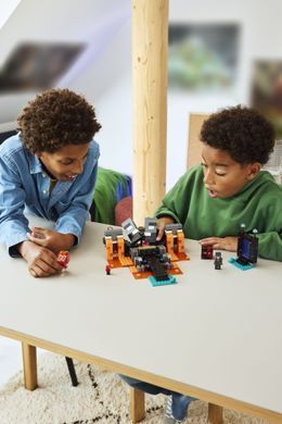 LEGO Конструктор LEGO Minecraft Битва за Візер 21590- фото