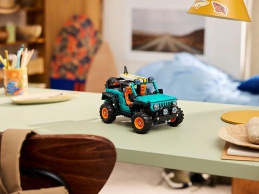 LEGO Конструктор LEGO Technic Позашляховик Jeep&reg; Wrangler Rubicon 42227 фото