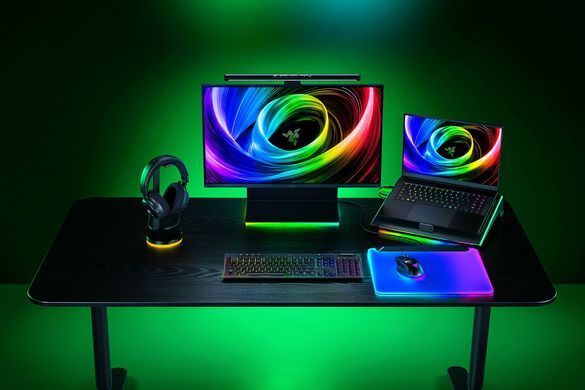 Razer Razer Keyboard mechanical BlackWidow V4 Low-profile HyperSpeed, 104key, Green Switch, USB-A/WL/BT, EN, RGB, black RZ03-05270100-R3M1 фото