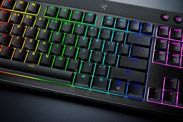 Razer Razer Keyboard mechanical BlackWidow V4 Low-profile HyperSpeed, 104key, Green Switch, USB-A/WL/BT, EN, RGB, black RZ03-05270100-R3M1 фото