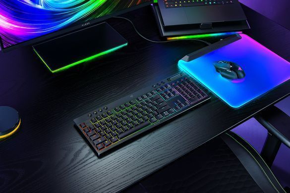 Razer Razer Keyboard mechanical BlackWidow V4 Low-profile HyperSpeed, 104key, Green Switch, USB-A/WL/BT, EN, RGB, black RZ03-05270100-R3M1 фото