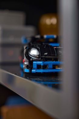 LEGO Конструктор Technic Автомобіль для перегонів Porsche GT4 e-Performance 42176 фото