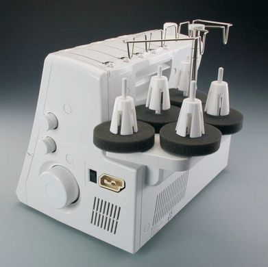 Minerva Коверлок M4000CL , 120Вт, 20 оп., (5, 4, 3, 2-х ниточные швы), белый M4000CL фото