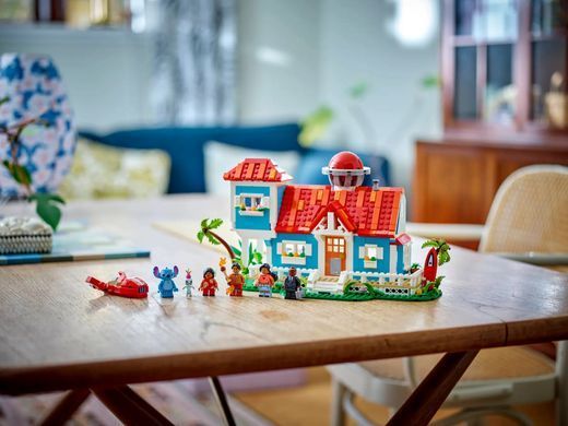 LEGO Конструктор Disney Classic Пляжний будинок Ліло і Стіч 43268 фото