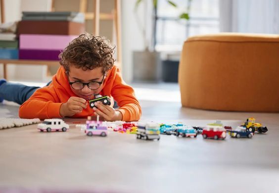 LEGO Конструктор Classic Творчі транспортні засоби 11036 фото