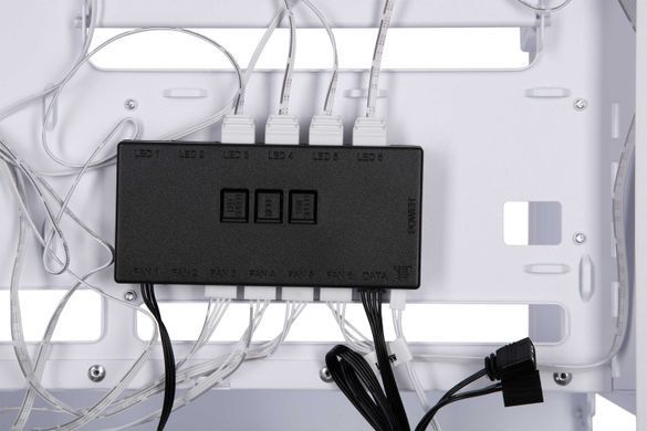 2E Gaming Корпус Fantom GK701W без БП 2xUSB3.0, 1xUSBType-C 4x120мм ARGB VGA 400мм LCS ready контроллер с пультом TG Side/Front Panel mATX белый 2E-GK701W фото