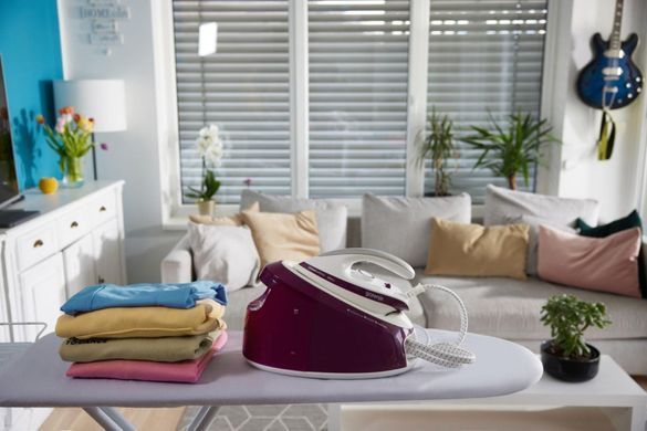Gorenje Праска-парогенератор, 2800Вт, 1700мл, паровий удар -140гр, мех.упр., керам. підошва, бордовий SGD2800WV фото