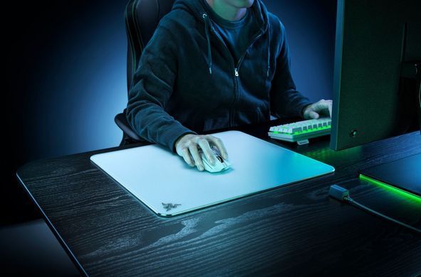 Razer Игровая поверхность Atlas, L (450x400x5мм), белый RZ02-04890200-R3M1 фото