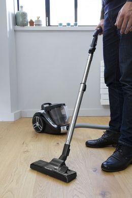 Пылесос Rowenta контейнерный Compact Power XXL Classic + Kit, 900Вт, конт пыль -2,5л, HEF system, черный RO4B25EA фото