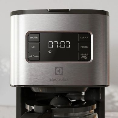Кофеварка Electrolux капельная, 1.375л, молотый, дисплей, программируемый таймер, нерж E5CM1-6ST фото