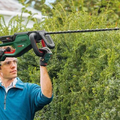Bosch Кущоріз акумуляторний UniversalHedgeCut 18V-50 18В 50см крок різу 20мм 2.3кг без АКБ та ЗП 0.600.849.K00 фото