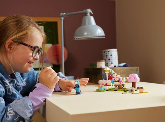 LEGO Конструктор Animal Crossing Вечірка з нагоди дня народження Julian 77046 фото