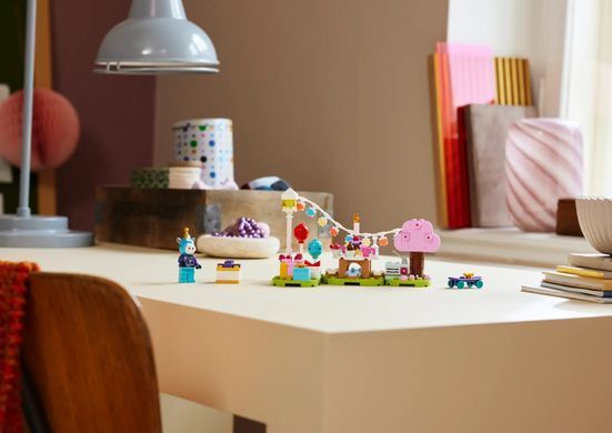 LEGO Конструктор Animal Crossing Вечірка з нагоди дня народження Julian 77046 фото