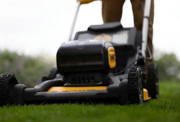 DeWALT Lawn mower Cordless 2x18V 53cm 67L 25-102mm 30kg without battery and spare part DCMWSP156N фото