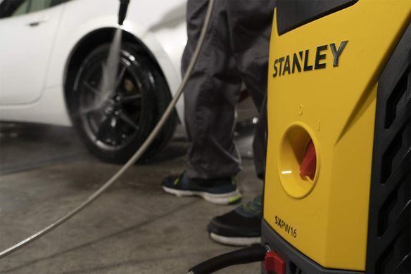 Stanley Мінімийка високого тиску Stanley безщіткова 1600Вт 125бар 420л/год шланг 6м 9.2кг SXPW16E фото