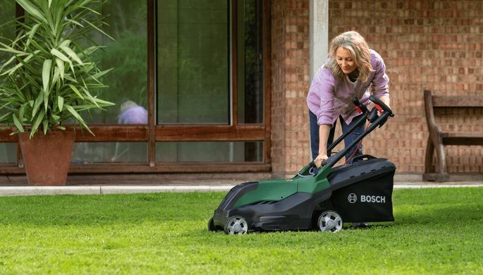 Bosch Газонокосарка мережева AdvancedRotak 44-750 1800Вт 44 см 50л 25-80мм 16.5кг 0.600.8B9.J00 фото