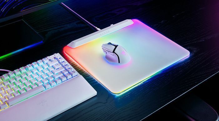 Razer Игровая поверхность Firefly V2 Pro, М (360х278х4.6мм), белый RZ02-04920200-R3M1 фото