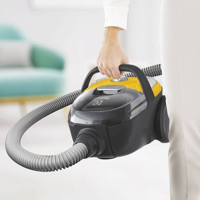 Electrolux Пилосос контейнерний, 600Вт, конт пил -0.92л, 3 насадки, жовтий ECGC21-2Y фото